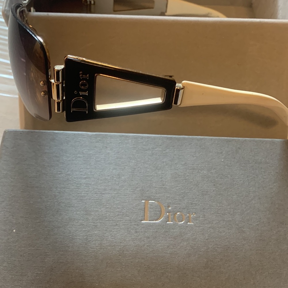 Dior sunglasses - Picture 2 of 6